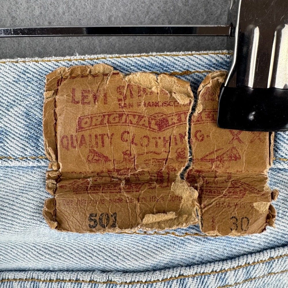 Vintage Levis Jeans Mens 33x30 (Fits 32x29) 501 Made in USA SEE DETAILS - Picture 12 of 16